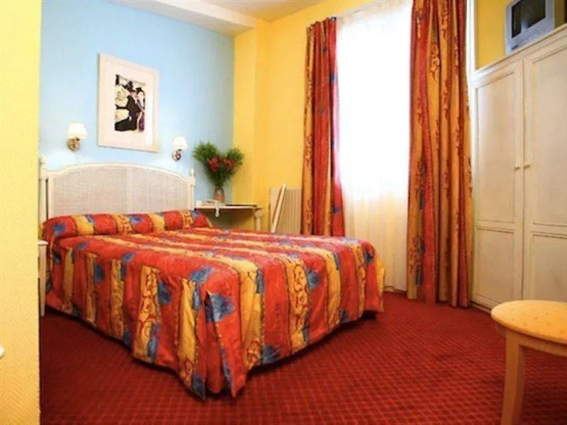 Boheme Hotel